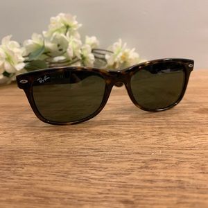 BRAND NEW Ray Ban sunglasses